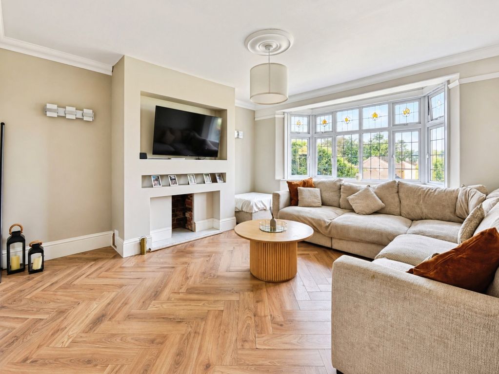 Property photo 3 of 20 Pbox-Img.Jpg