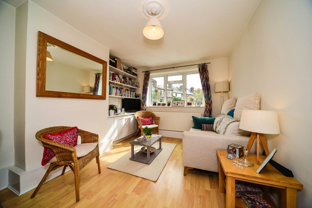 Property photo 3 of 10 Photograph