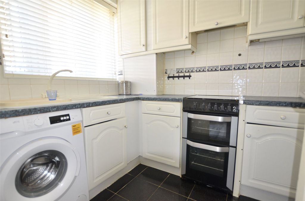 Property photo 3 of 17 Picture No. 10