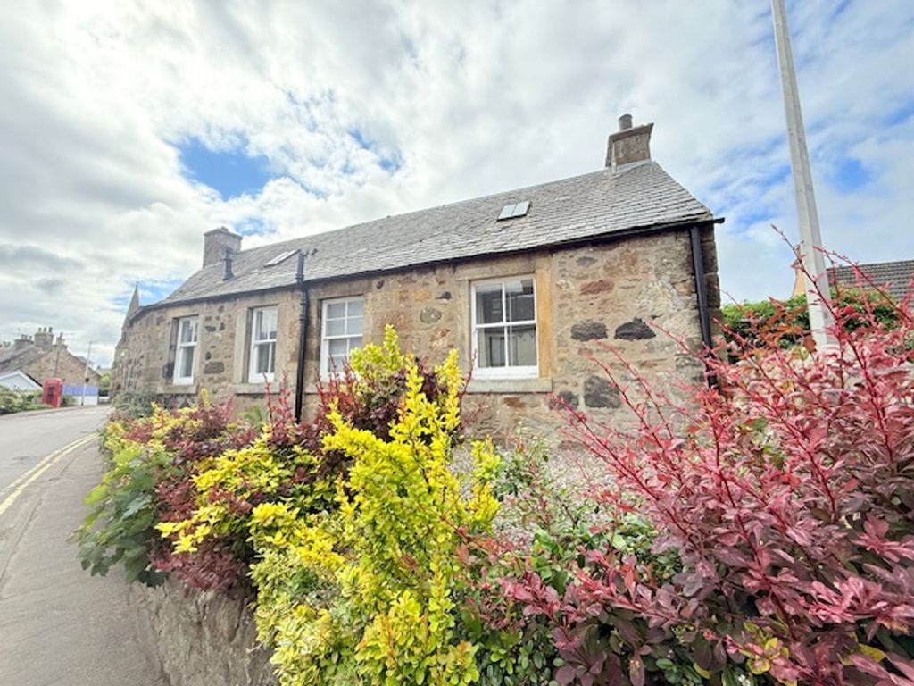 Property photo 2 of 25