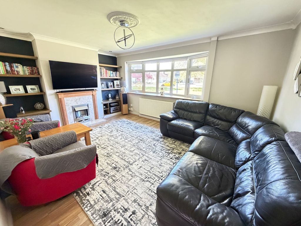 Property photo 2 of 15
