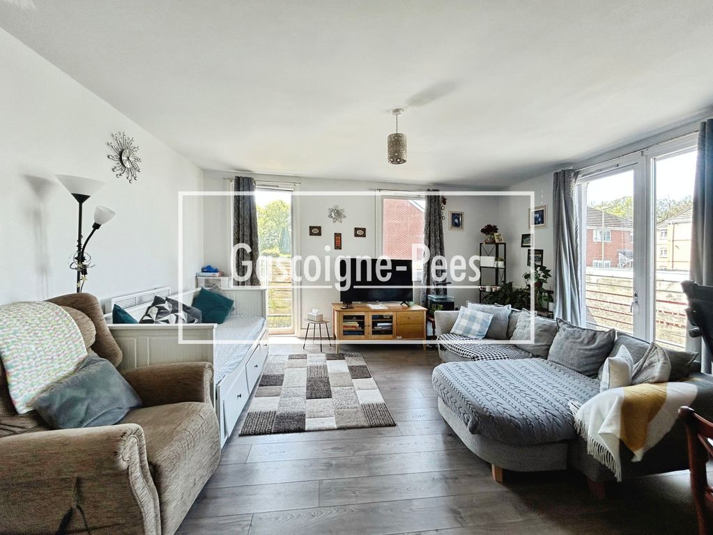 Property photo 3 of 6