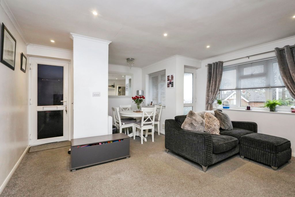 Property photo 2 of 18 Photography