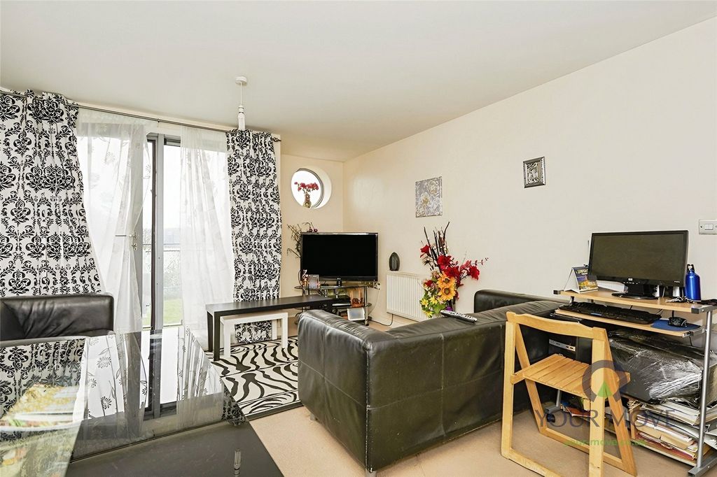 Property photo 2 of 10 Picture No. 08
