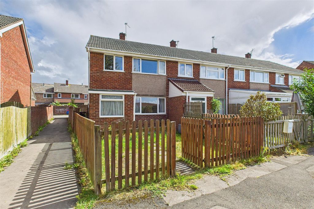 Property photo 1 of 16