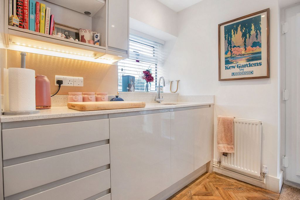 Property photo 3 of 29