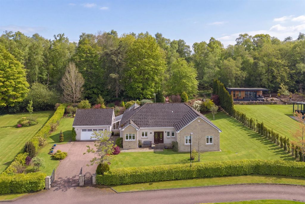 Property photo 1 of 46 Aerial Front