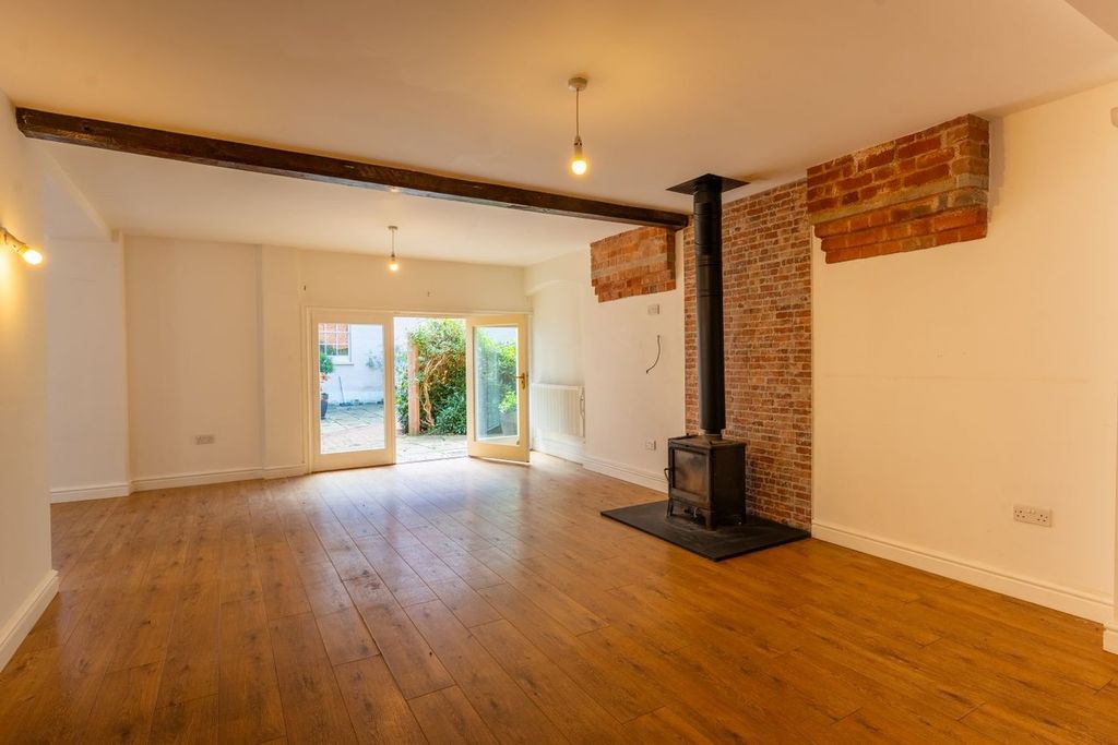 Property photo 3 of 30
