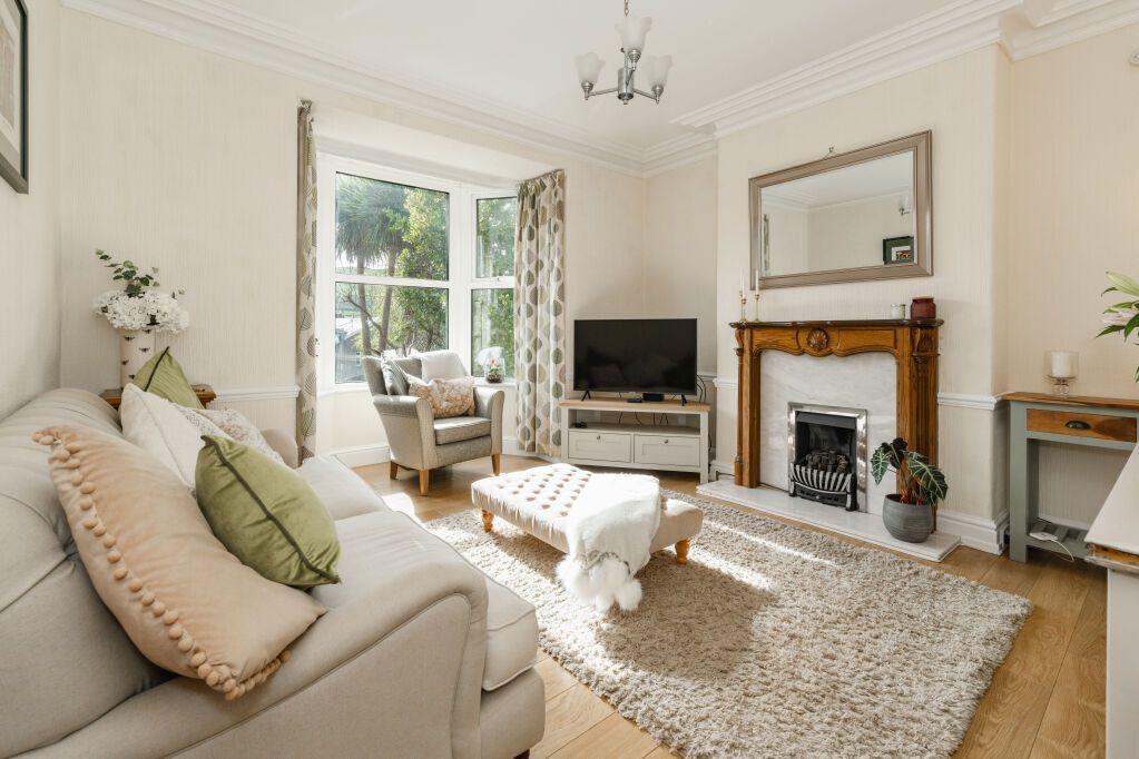 Property photo 2 of 13 Sitting Room