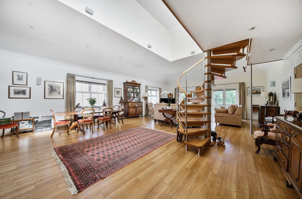 Property photo 2 of 25 1312182-6-685Fc7E...