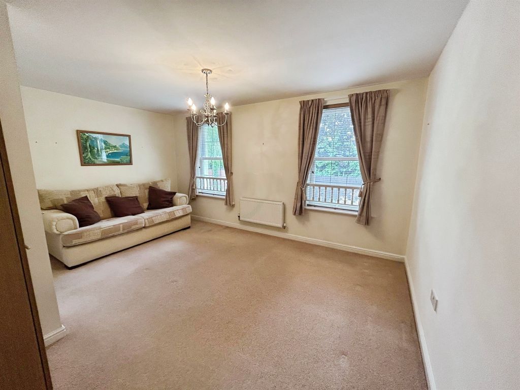 Property photo 2 of 22