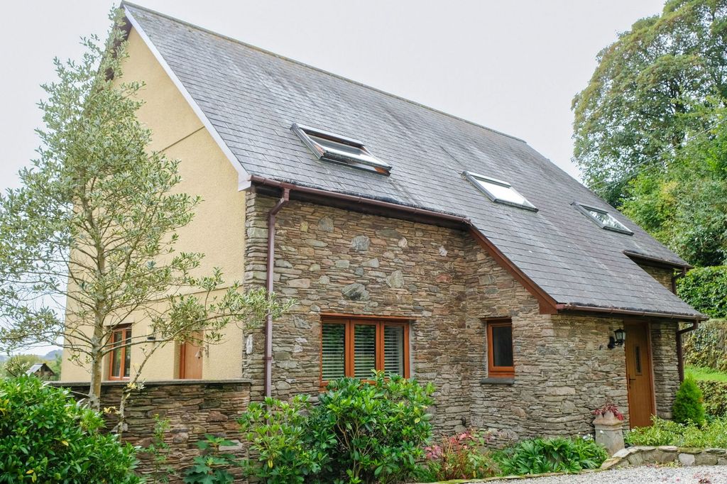 Property photo 1 of 22