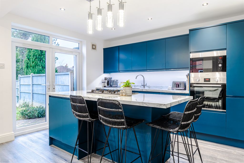 Property photo 2 of 26 Kitchen1