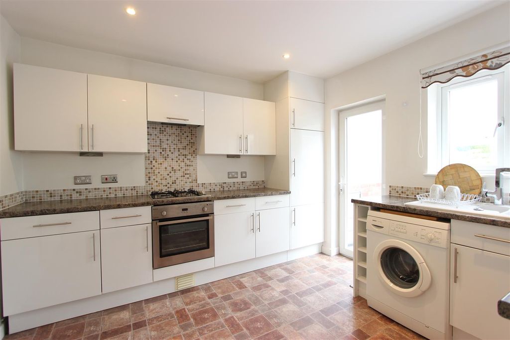 Property photo 3 of 28 Img_4210.Jpg