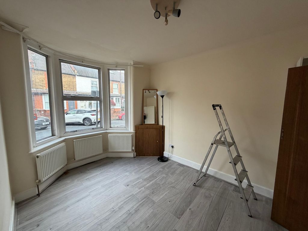 Property photo 3 of 34 Photo 2