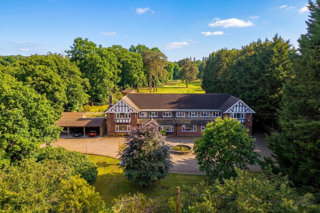 Property photo 2 of 21