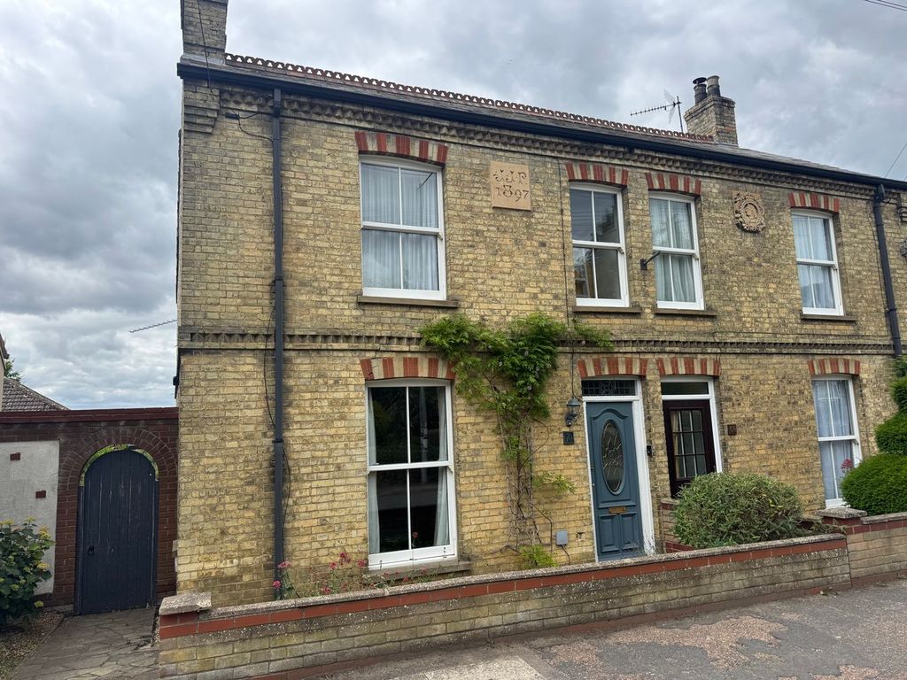 Property photo 1 of 16