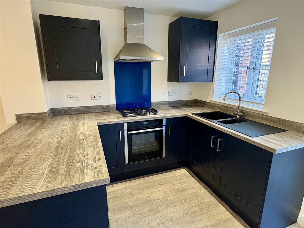 Property photo 2 of 11 Img_5815.Jpg