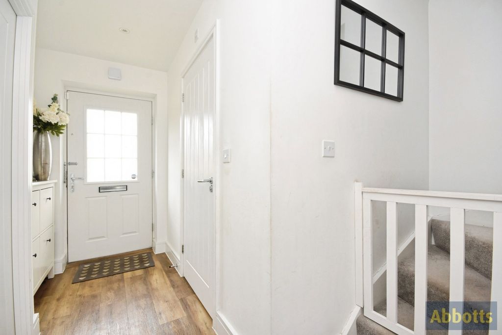 Property photo 2 of 22 Pbox-Img.Jpg