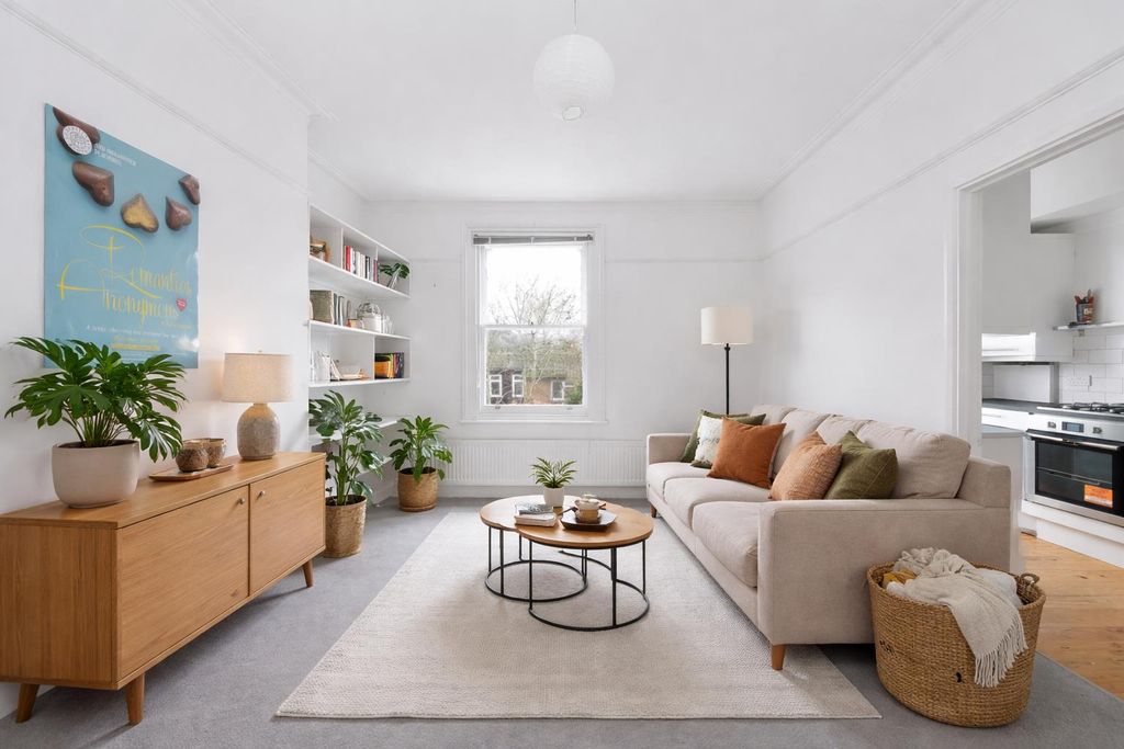 Property photo 1 of 7 Venner Road 3, 19 Reception.Png