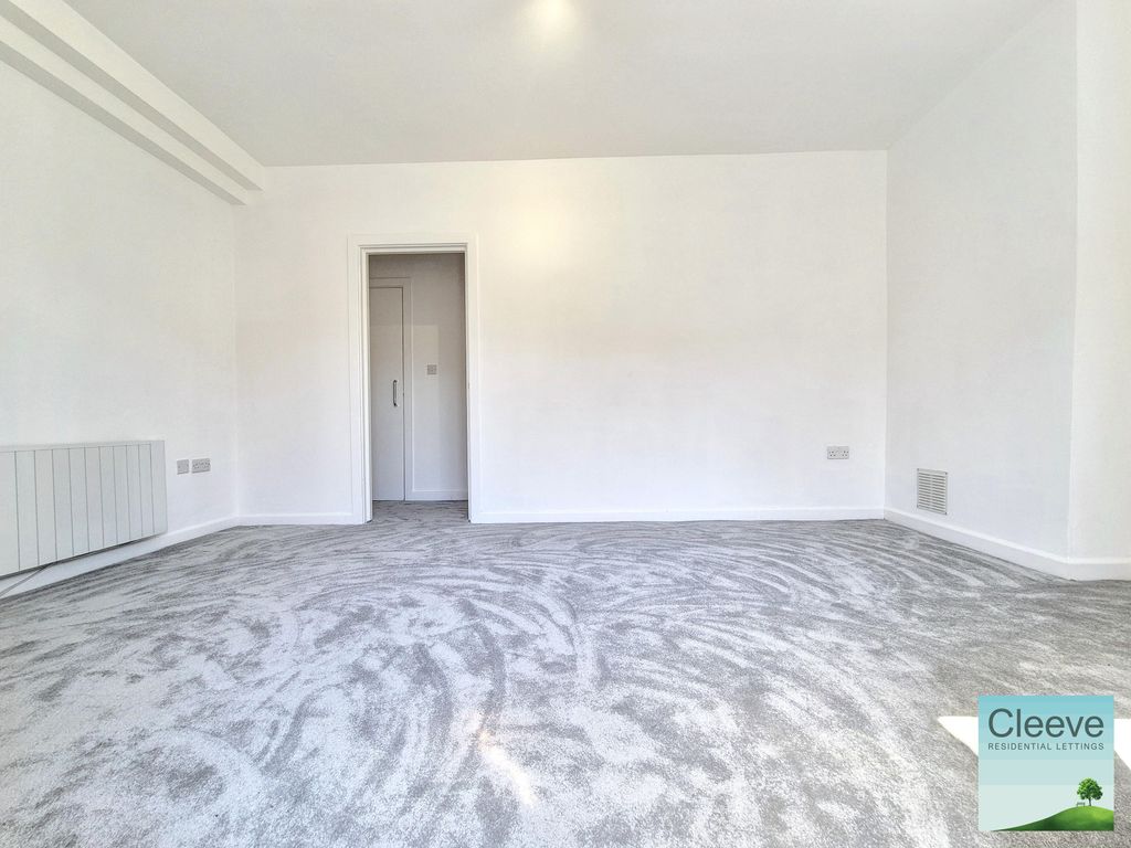 Property photo 3 of 10 1000106460