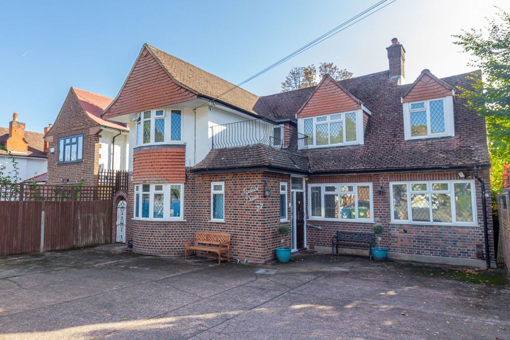 Property photo 1 of 23