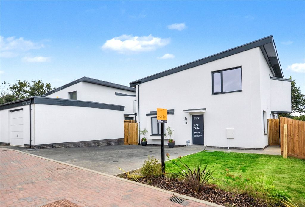 Property photo 3 of 13 Picture No. 35