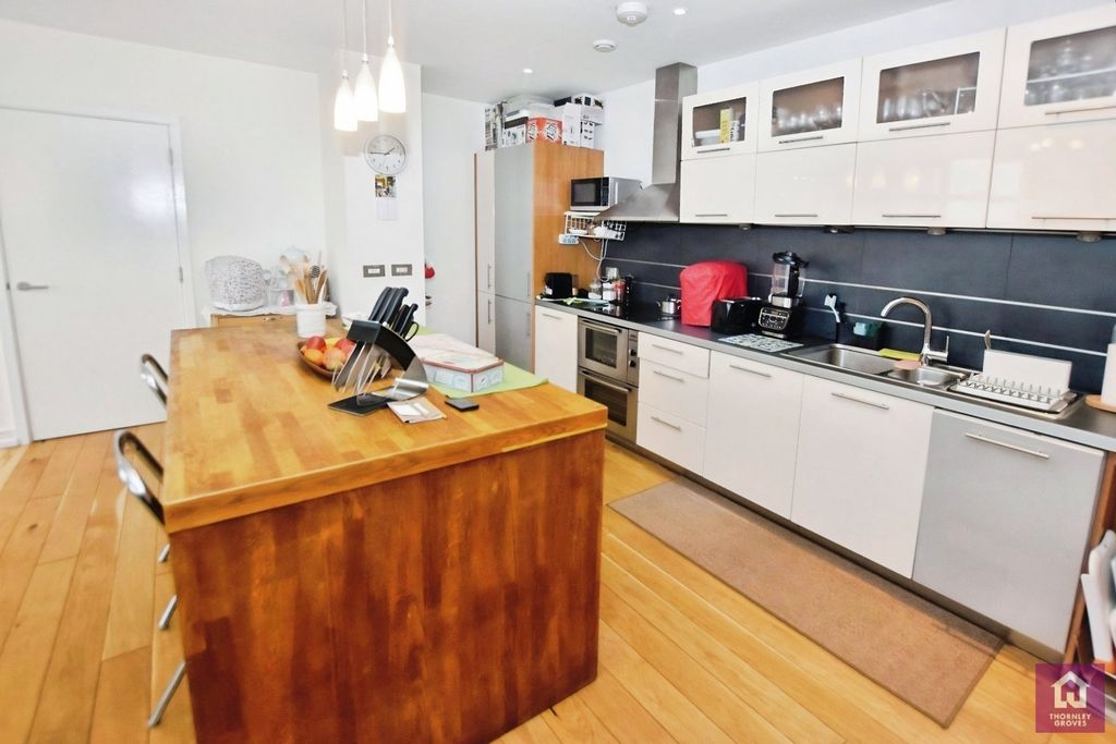 Property photo 3 of 23 Picture No. 41