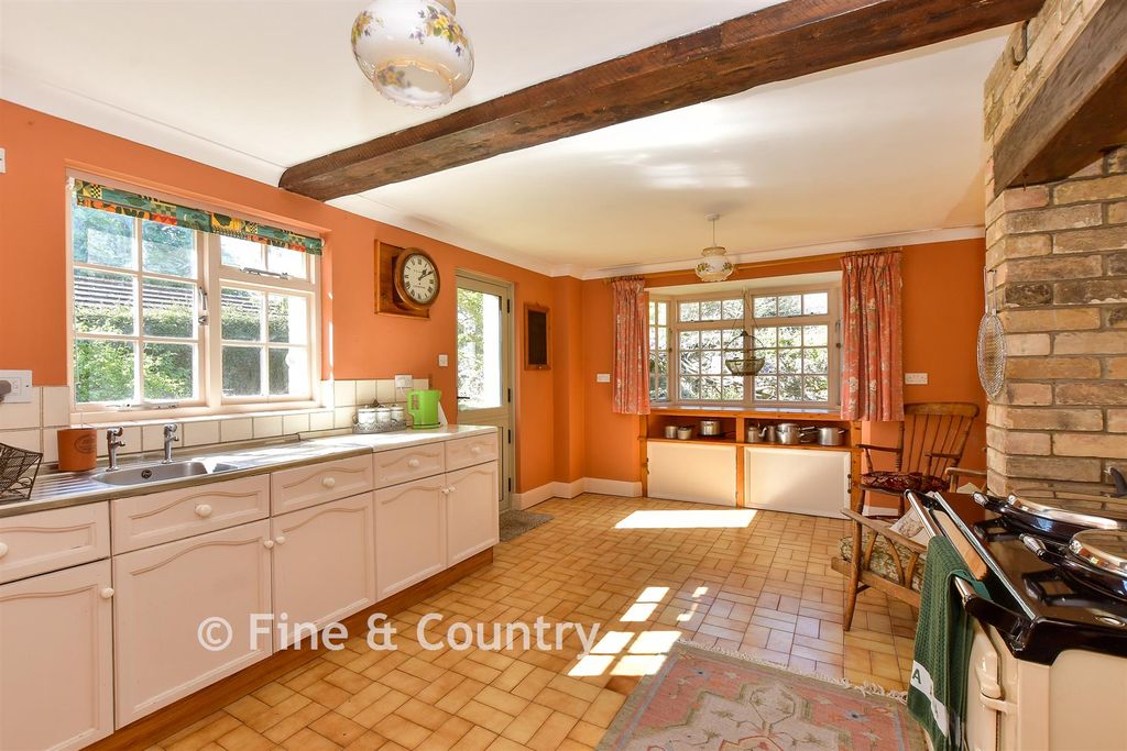 Property photo 3 of 19 Kitchen/ Breakfast Room