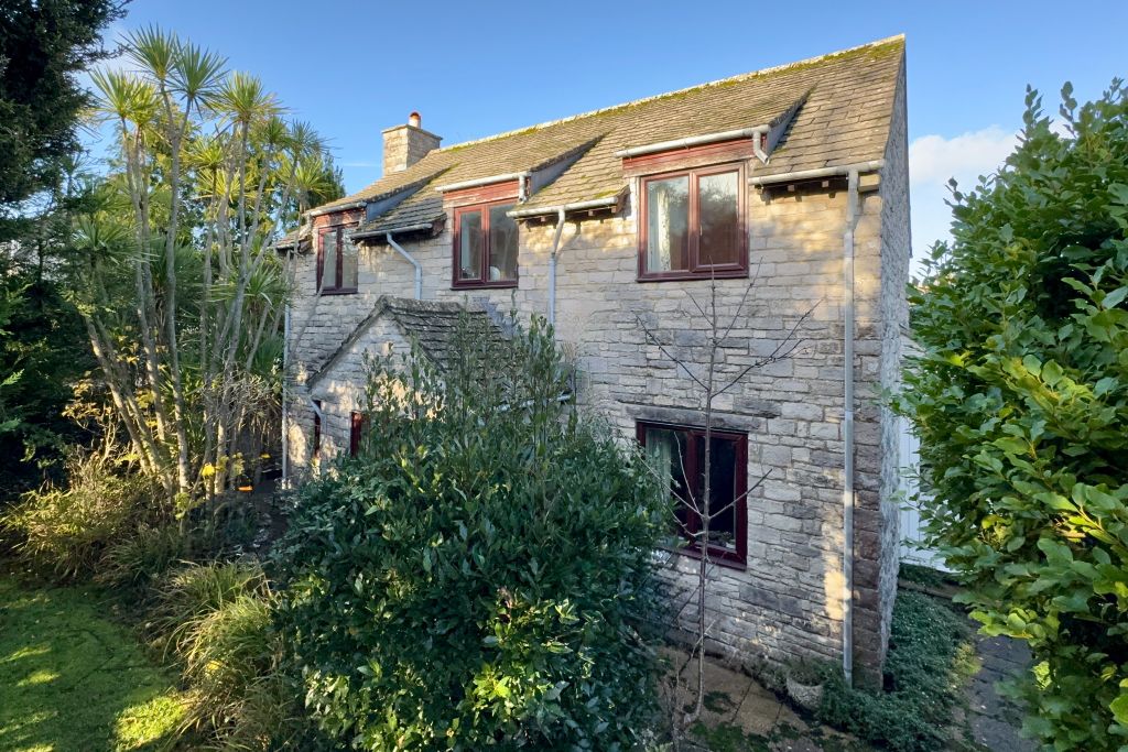 Property photo 1 of 14