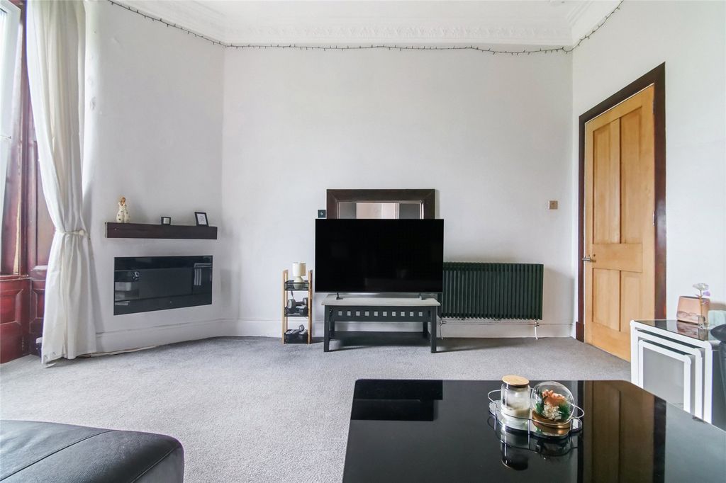 Property photo 3 of 16 Picture No. 03