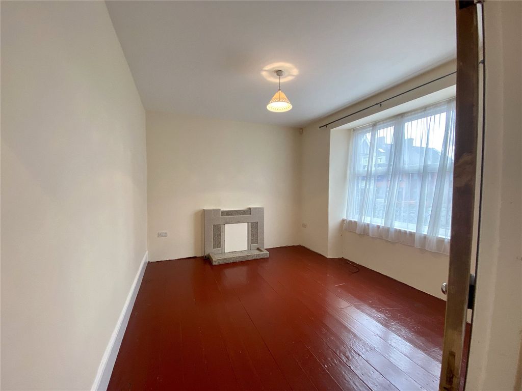 Property photo 2 of 13 Picture No. 20