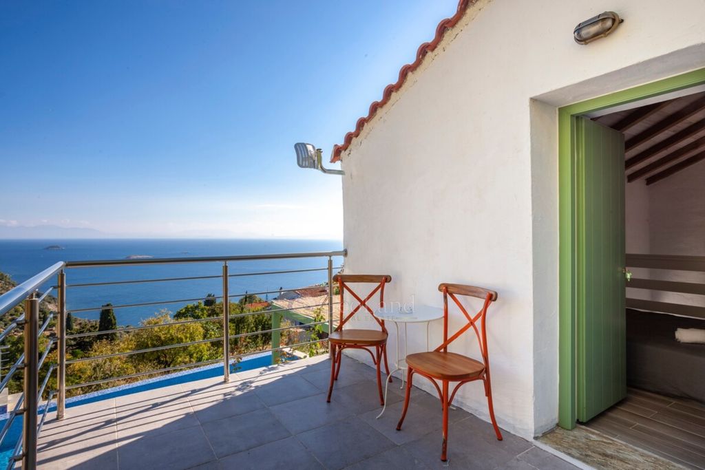 Property photo 1 of 47