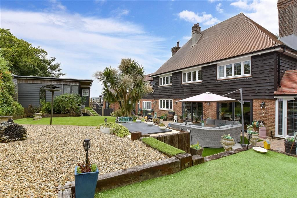 Property photo 1 of 25 Rear Garden