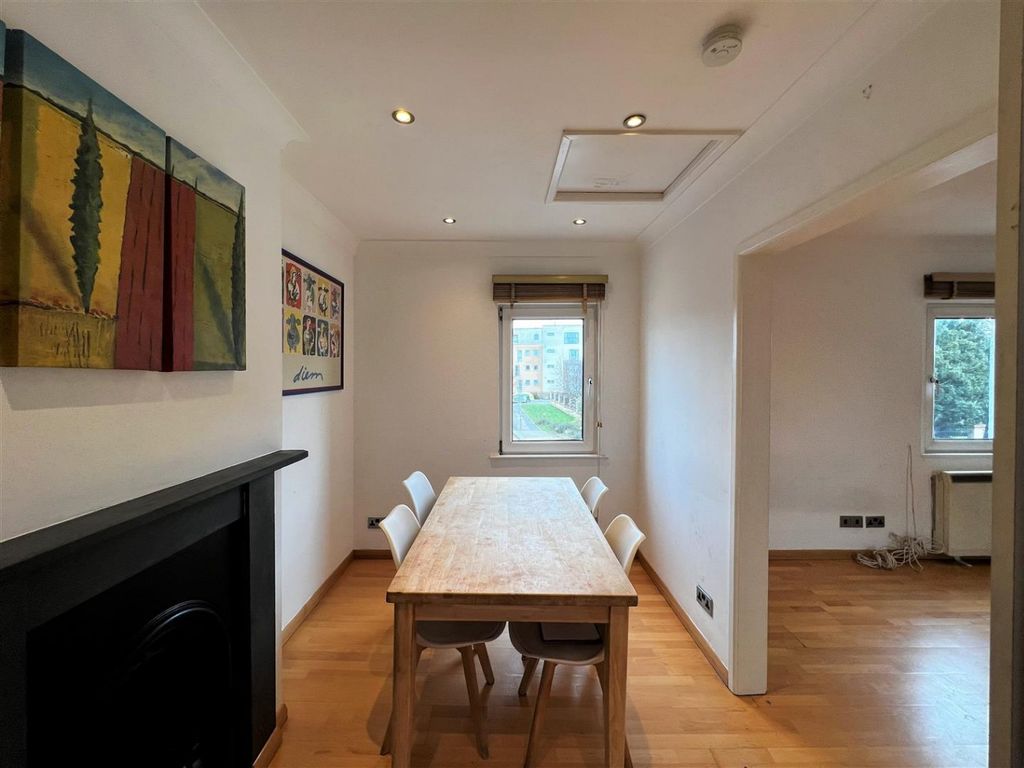 Property photo 3 of 6 2331535