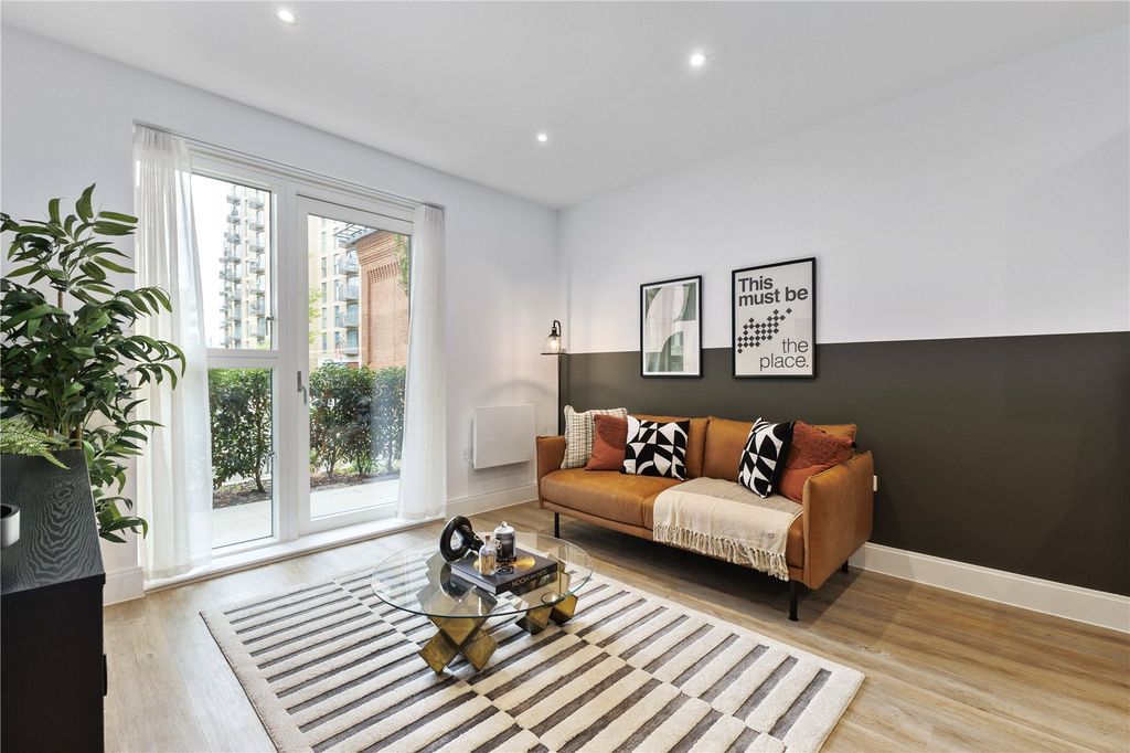 Property photo 2 of 16 Picture No. 21