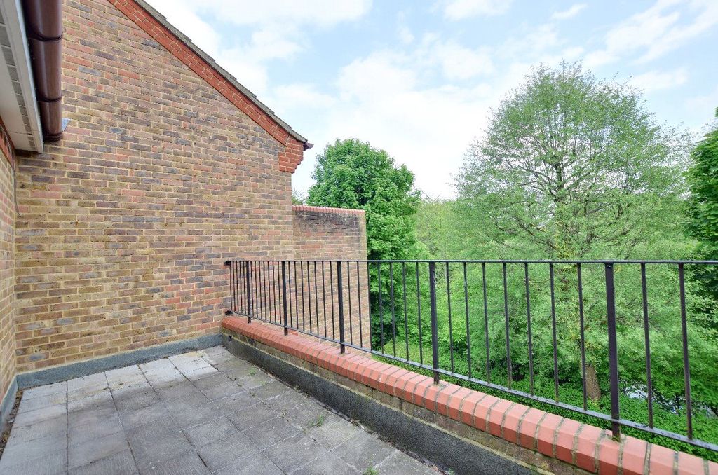 Property photo 3 of 9 Picture No. 13