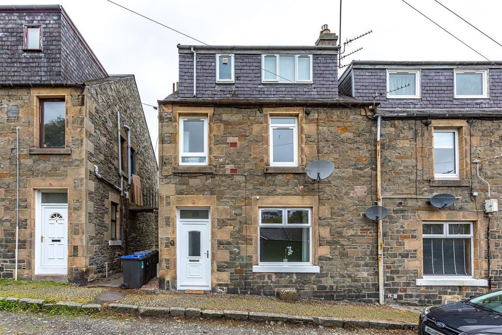 Property photo 1 of 11 10 Millburn Place Selkirk 06.Jpg