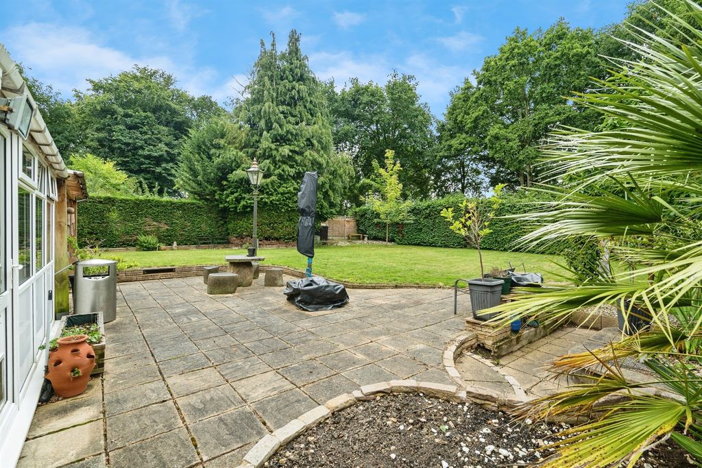 Property photo 3 of 16