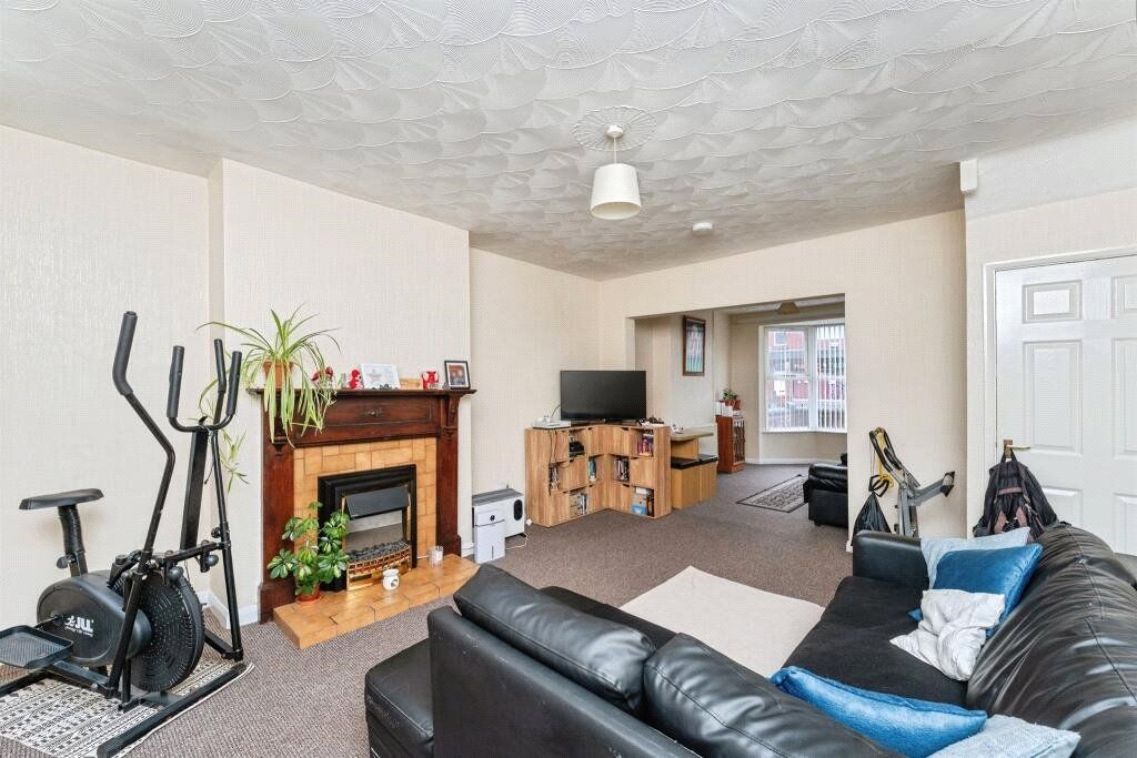 Property photo 2 of 16 Picture No. 03