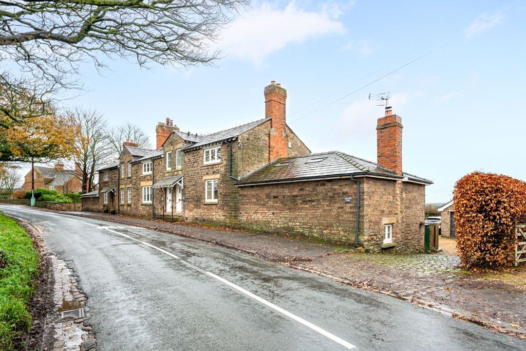 Property photo 1 of 34 Photo 35