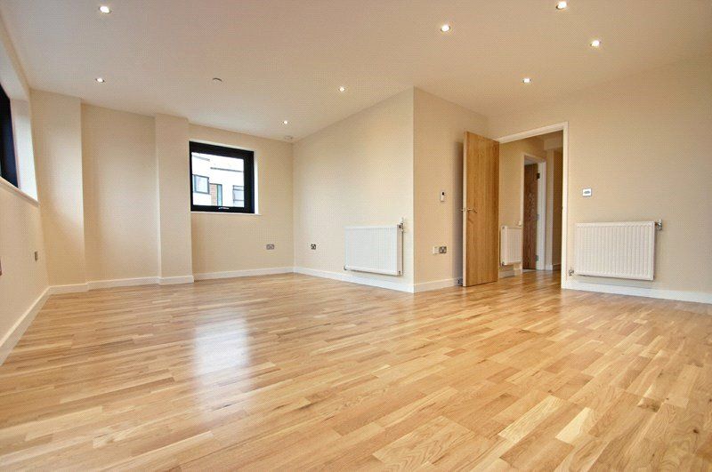 Property photo 3 of 10 Picture No. 28