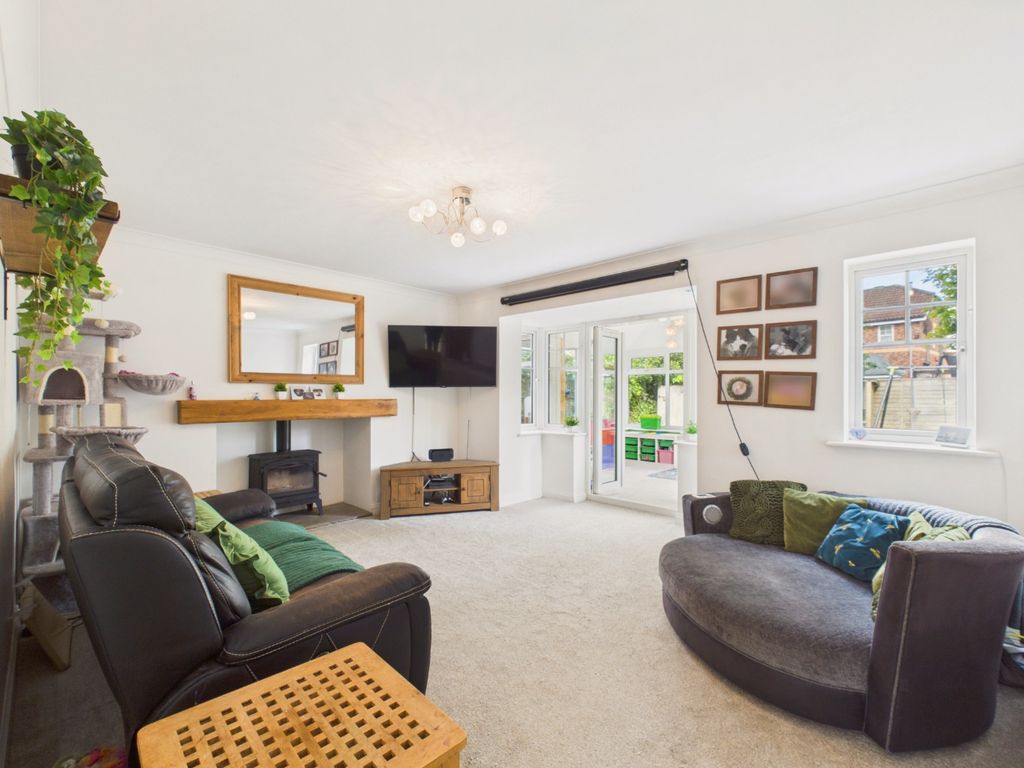Property photo 2 of 22 5176025