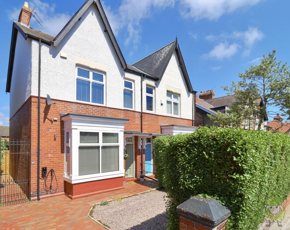 Property photo 2 of 17