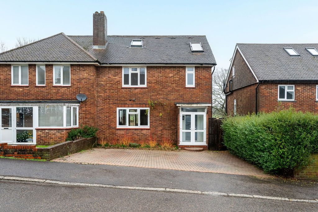 Property photo 1 of 29