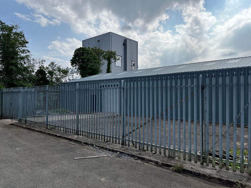 Property photo 1 of 5