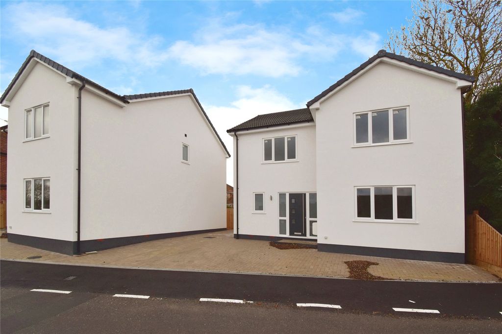 Property photo 1 of 22 Picture No. 01