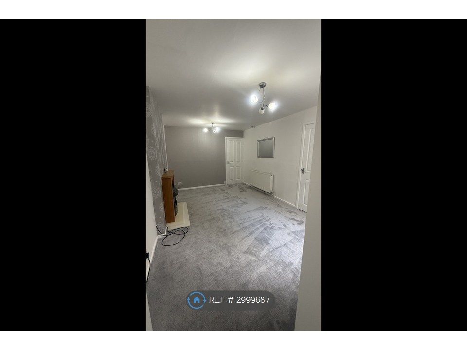 Property photo 2 of 12 Living Room