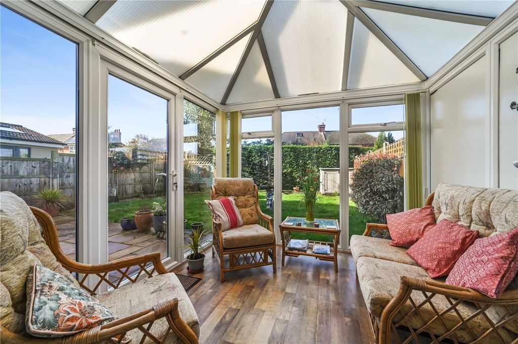 Property photo 3 of 21 Conservatory