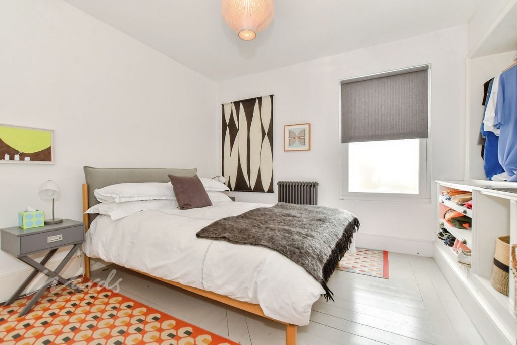 Property photo 3 of 14 Rodney Bed 1 Use